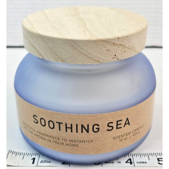 New Soothing Sea Scented Candle 15 Oz Blue Frosted Glass Wooden Lid Relaxation - Picture 7 of 8